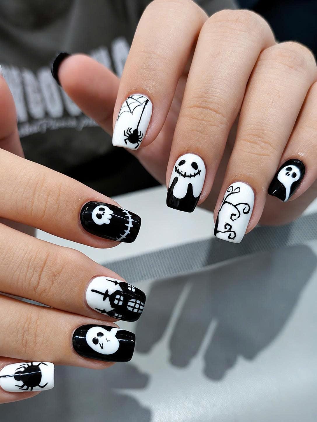 Halloween Press-On Nails – Black & White Ghost & Skull – Spider Web Short Square