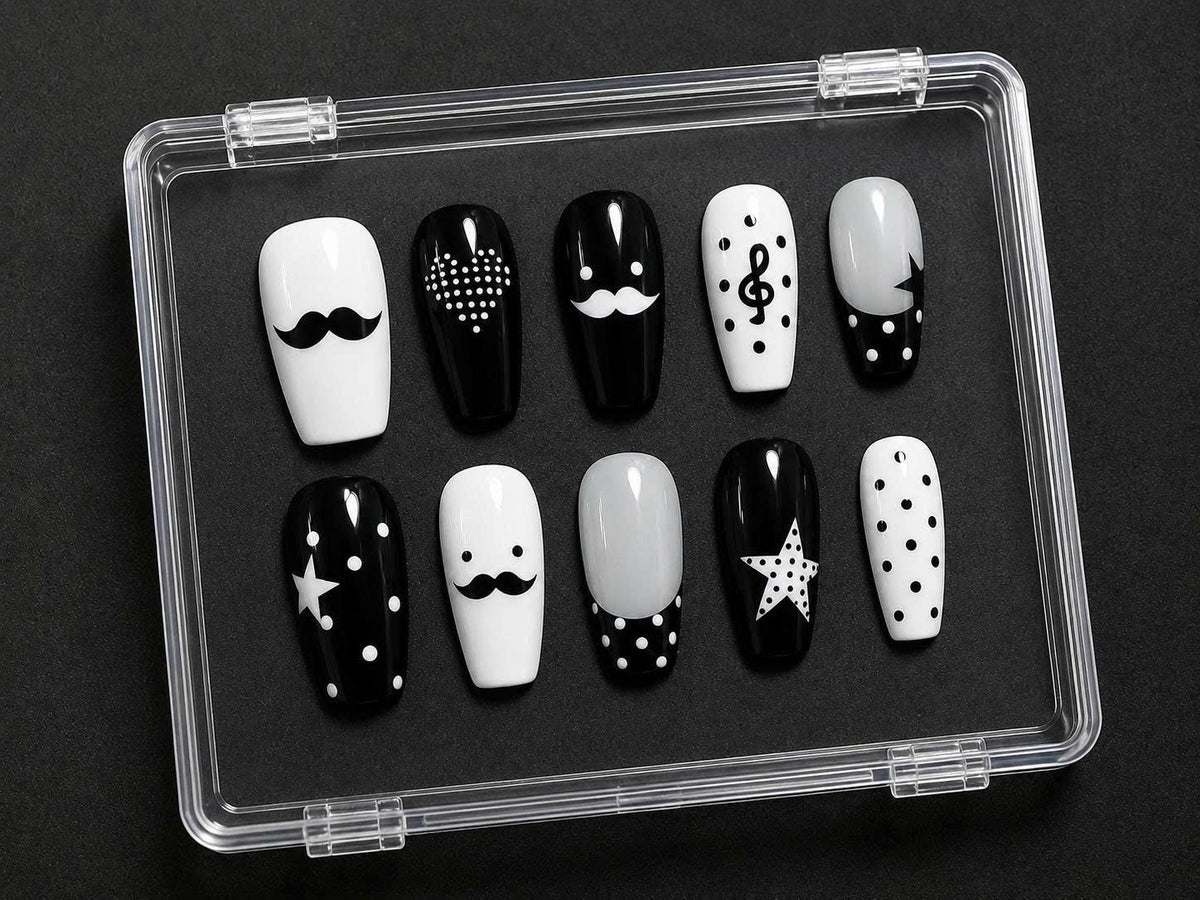 Black & White Polka Dot Press-On Nails – Music Note Details – Square