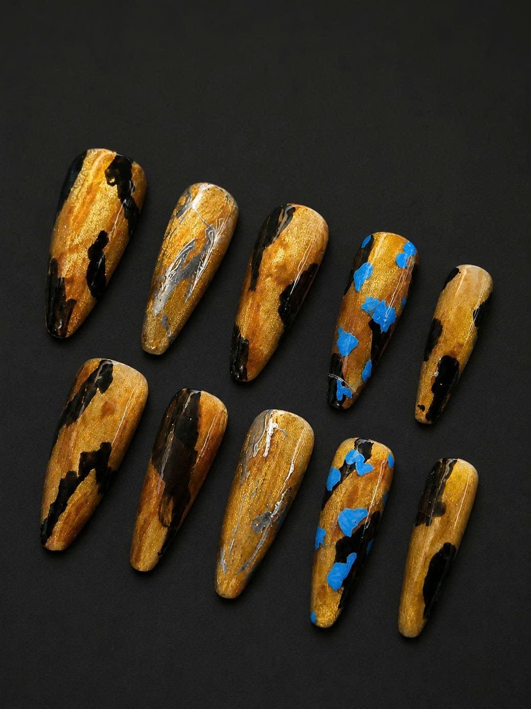 Amber Brown Press-On Nails – Black Gold – Abstract