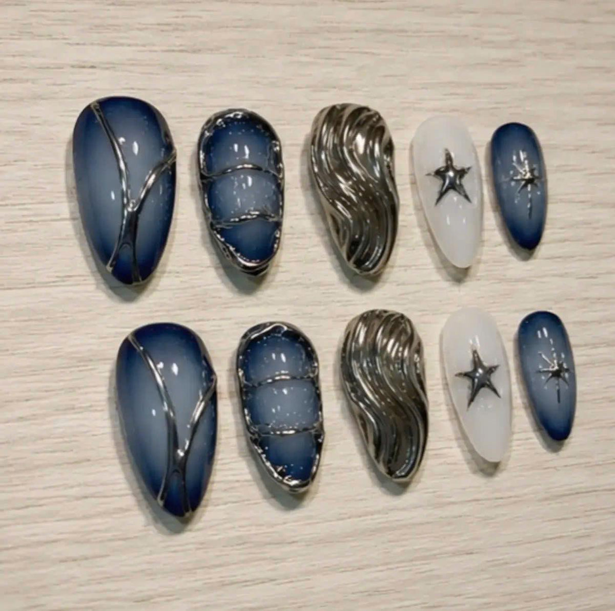 Blue Chrome Press-On Nails – 3D Star Almond – Y2K Metallic