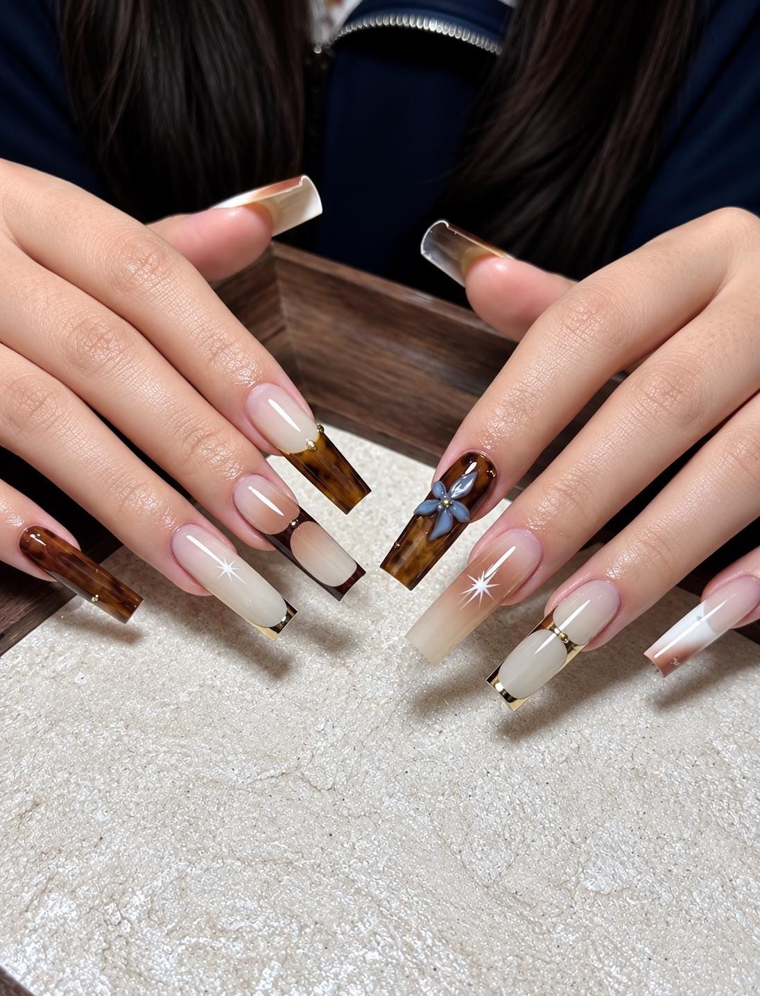 Fall Press-On Nails – Tortoiseshell Brown – Nude Floral Details