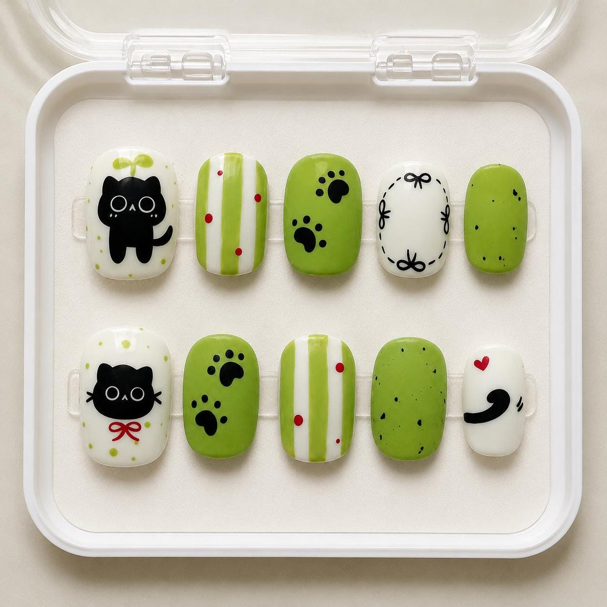 Green Short Press-On Nails – Cute Black Cat – Paw Print Details