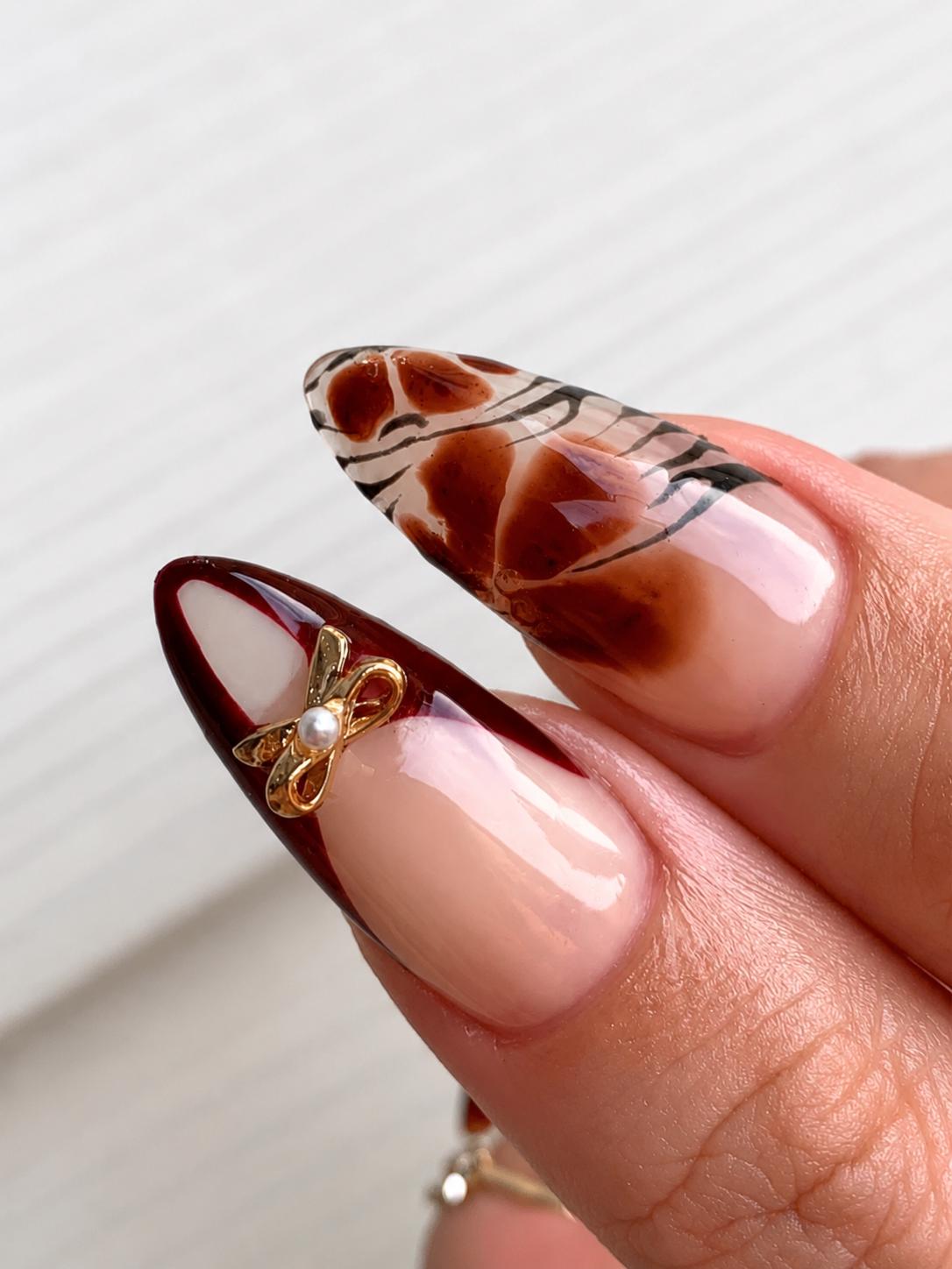 Tortoise Shell Press-On Nails – 3D Floral – Almond