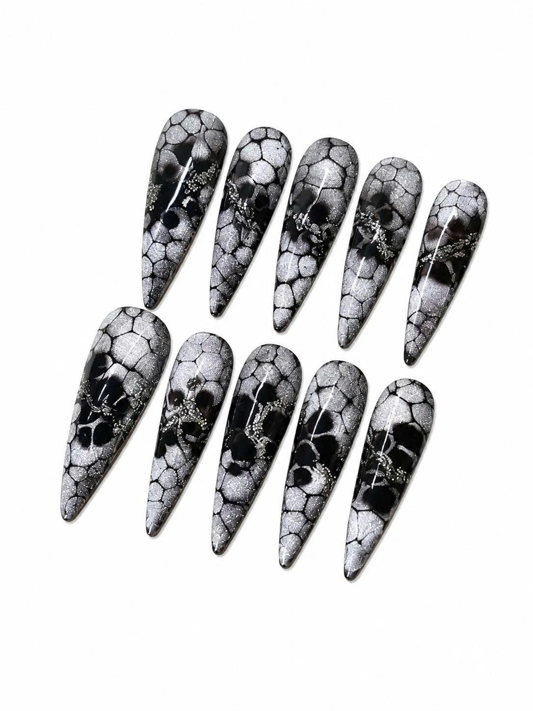 Black & Silver Skull Press-On Nails – Gothic Long Stiletto – Gothic Silver Aurora 3D Details