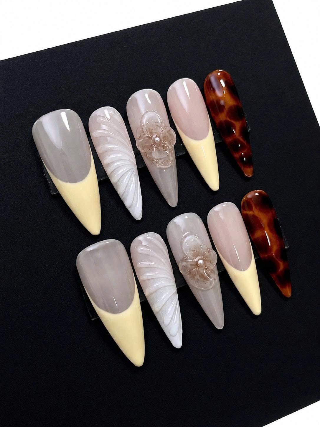 Tortoise Shell Press-On Nails – Neutral French Tip – 3D Floral