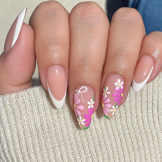 Floral Press-On Nails – Pink Daisy Details – White French Tip Almond
