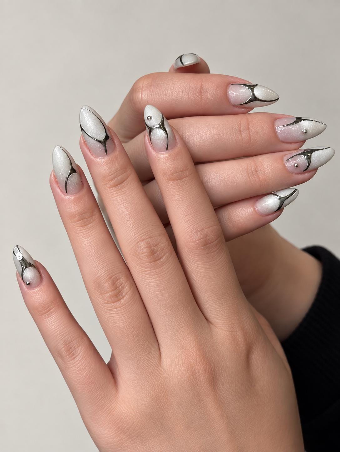 Silver Chrome Press-On Nails – White Almond – 3D Metallic Abstract Details