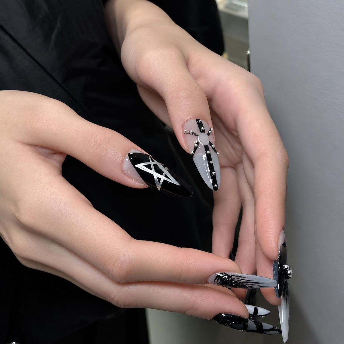 Y2K Black Press-On Nails – Gothic Chrome Details – Cyber Tribal