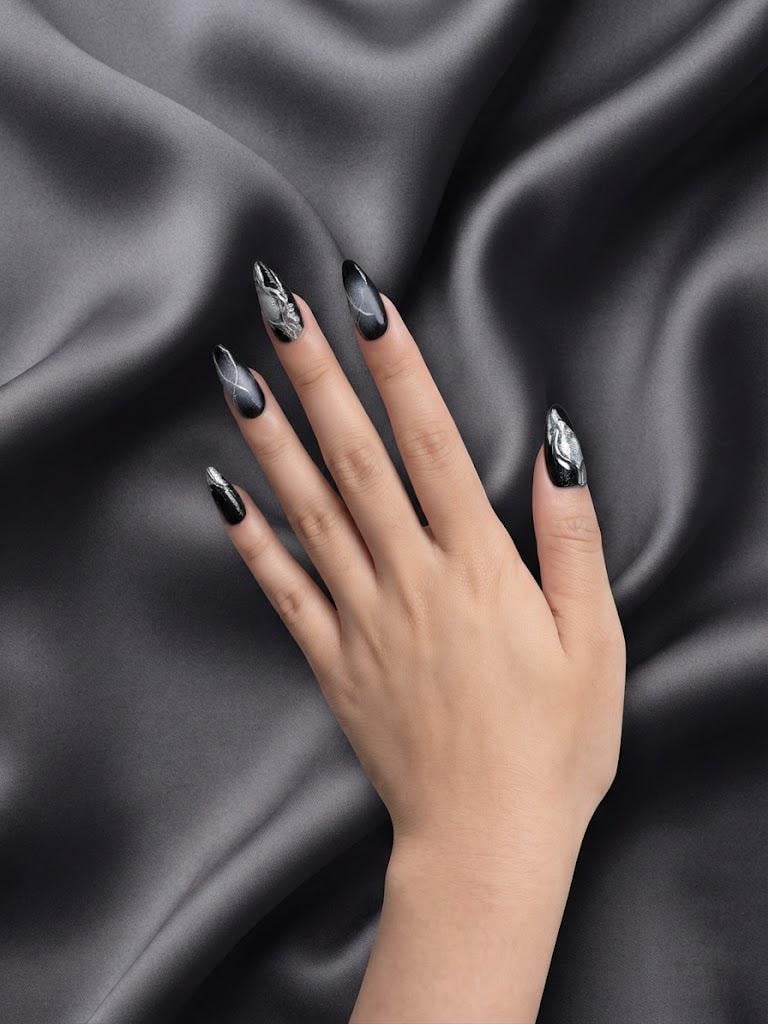 Gothic Press-On Nails – Black & Silver Chrome – Punk Metallic