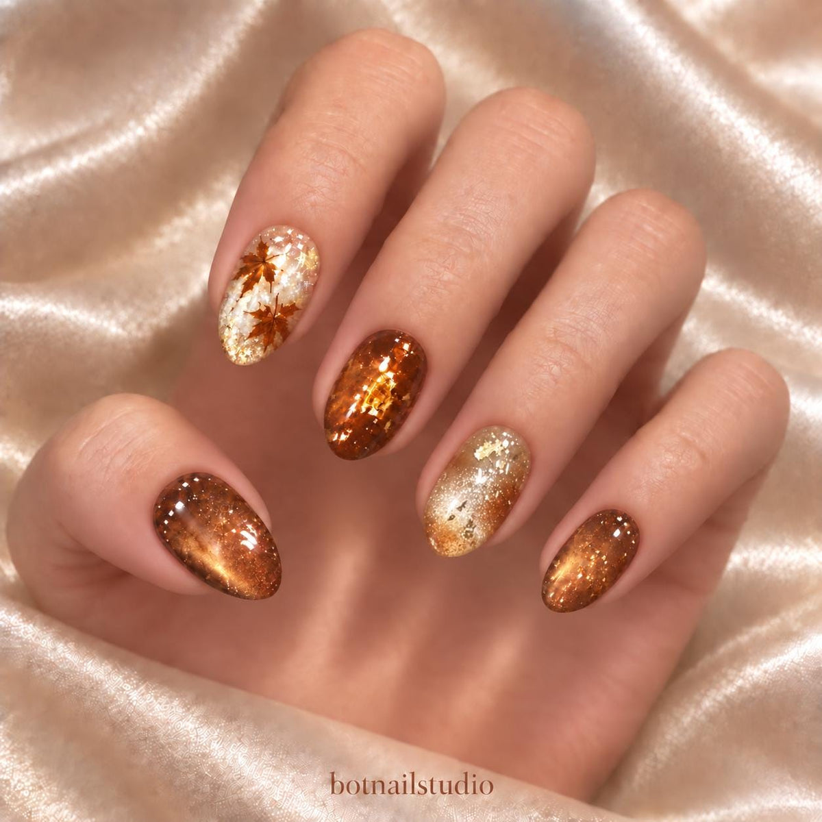 Autumn Maple Leaf Press-On Nails – Brown Cat Eye – Gold Glitter Details