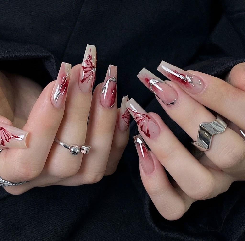 Crimson Gothic Blood Press-On Nails – Red Spider Web Chrome French