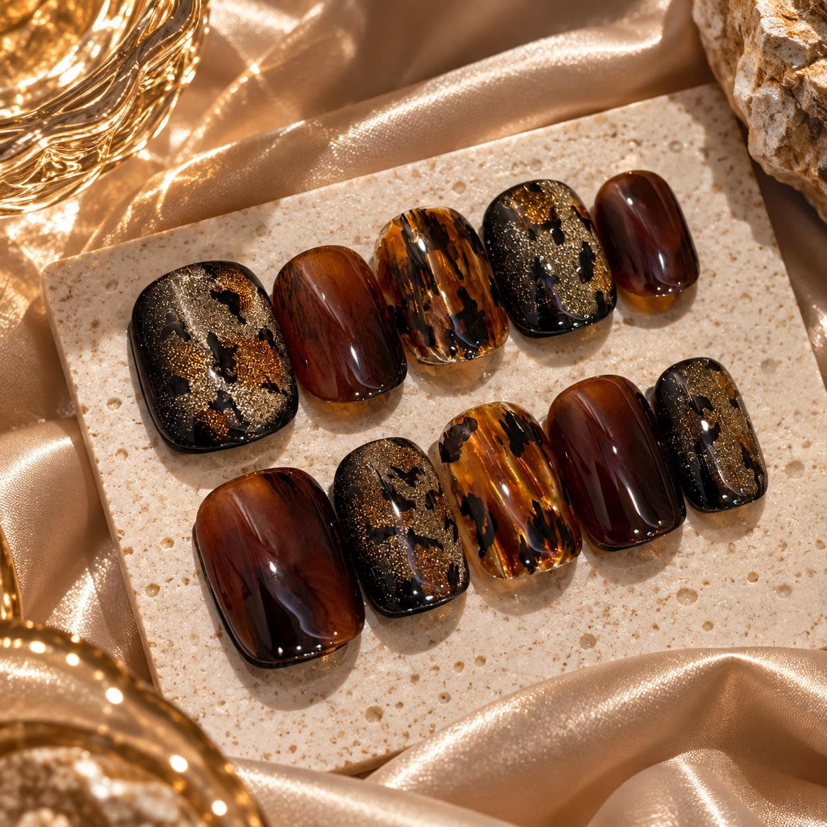 Tortoiseshell Leopard Press-On Nails – Brown Gold Short Square – Animal Print