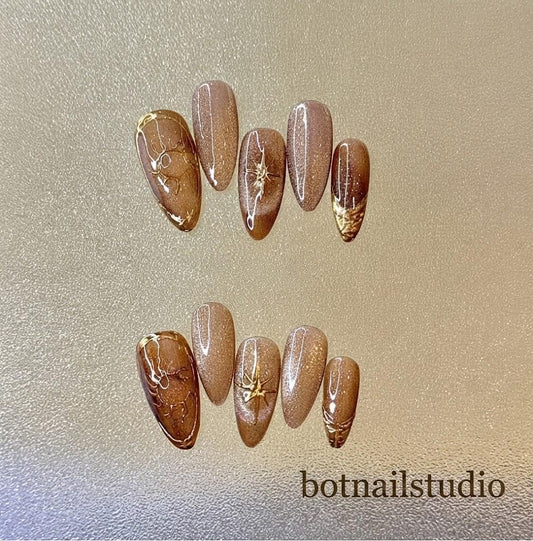 Golden Amber Celestial Press-On Nails – Shimmering Almond
