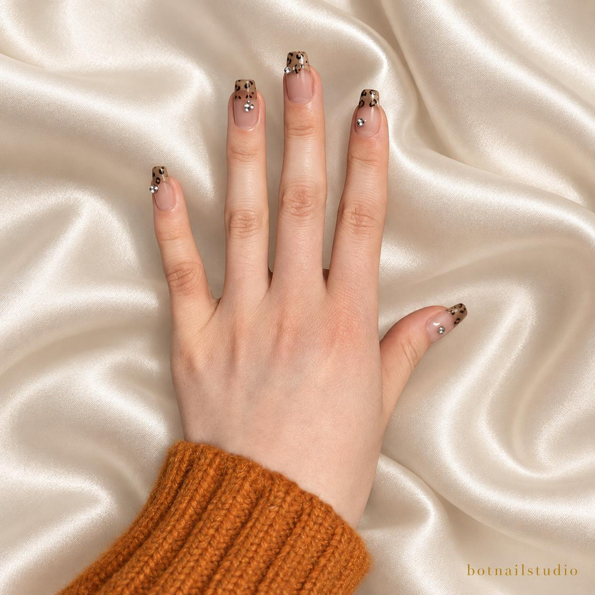 Golden Leopard French Tip Press-On Nails – Nude Animal Print – Short Square