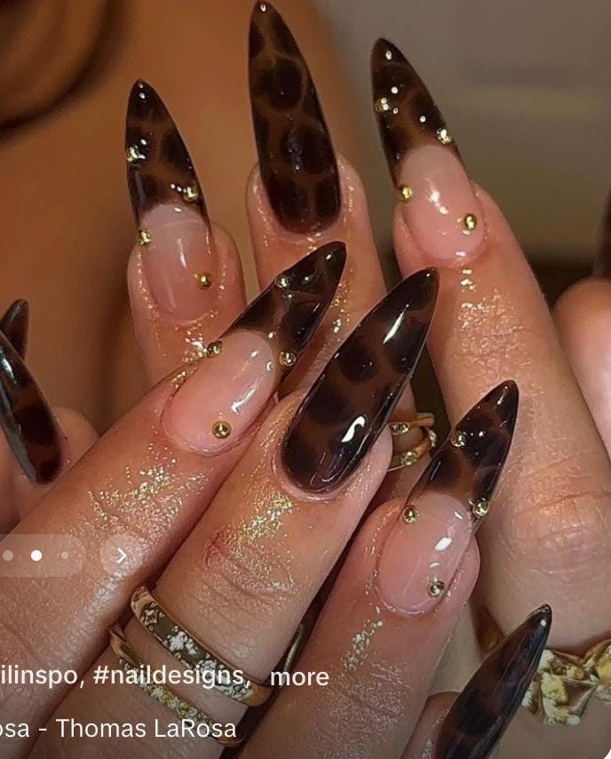 Brown Press-On Nails – Tortoise Shell Y2K – Long Pointed