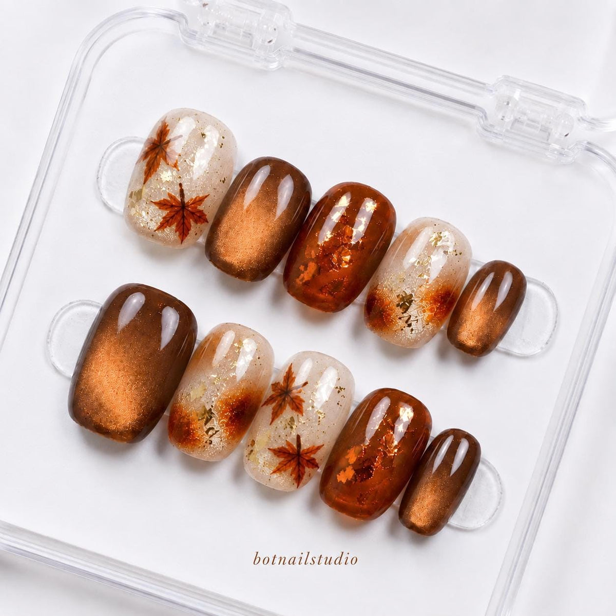 Autumn Maple Leaf Press-On Nails – Brown Cat Eye – Gold Glitter Details