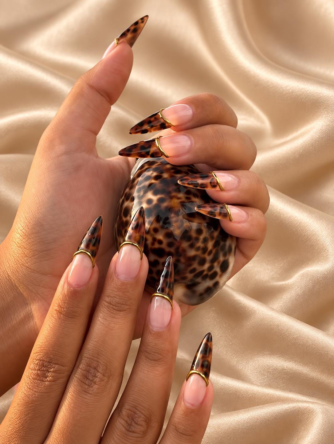 Tortoiseshell French Press-On Nails – Gold Outline – Nude Brown Fall