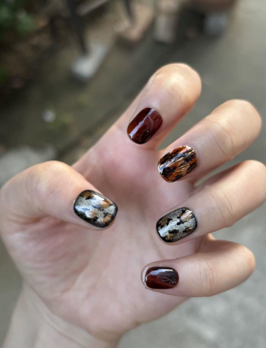 Tortoiseshell Leopard Press-On Nails – Brown Gold Short Square – Animal Print